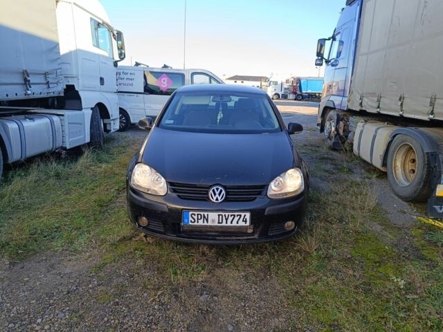 Чорний Фольксваген Гольф, об'ємом двигуна 1 л та пробігом 324 тис. км за 1600 $, фото 1 на Automoto.ua