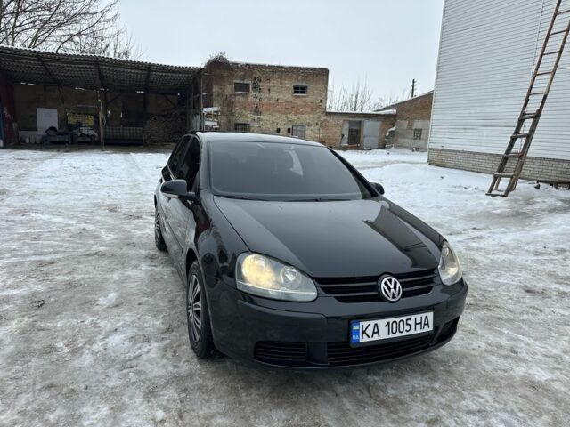 Черный Фольксваген Гольф, объемом двигателя 1.6 л и пробегом 250 тыс. км за 4600 $, фото 1 на Automoto.ua
