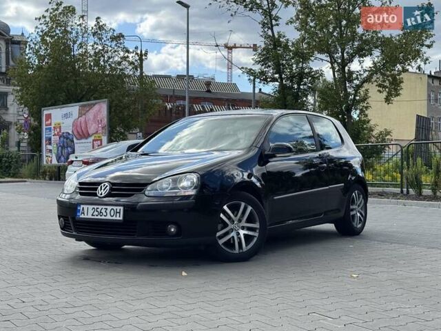 Черный Фольксваген Гольф, объемом двигателя 1.6 л и пробегом 263 тыс. км за 5800 $, фото 1 на Automoto.ua