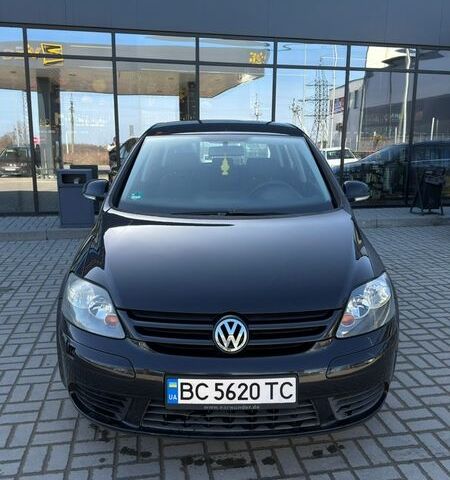 Чорний Фольксваген Гольф, об'ємом двигуна 1.6 л та пробігом 185 тис. км за 4700 $, фото 1 на Automoto.ua