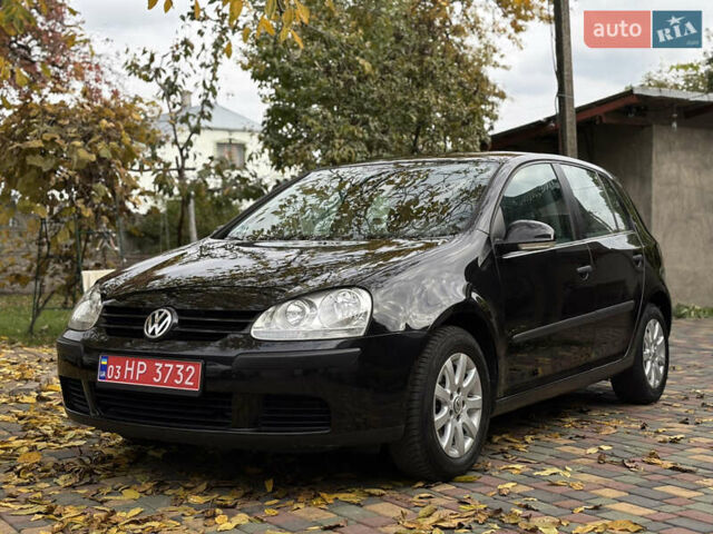 Черный Фольксваген Гольф, объемом двигателя 1.4 л и пробегом 270 тыс. км за 5049 $, фото 1 на Automoto.ua