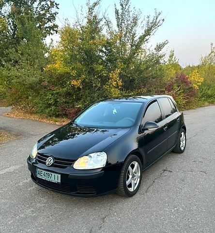 Чорний Фольксваген Гольф, об'ємом двигуна 1.6 л та пробігом 287 тис. км за 5700 $, фото 1 на Automoto.ua