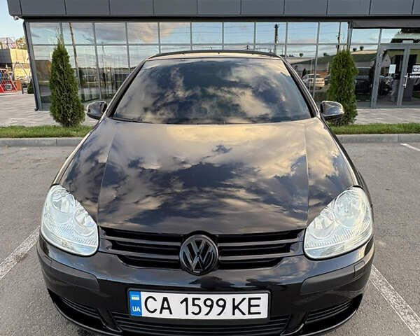 Черный Фольксваген Гольф, объемом двигателя 1.6 л и пробегом 216 тыс. км за 6100 $, фото 1 на Automoto.ua