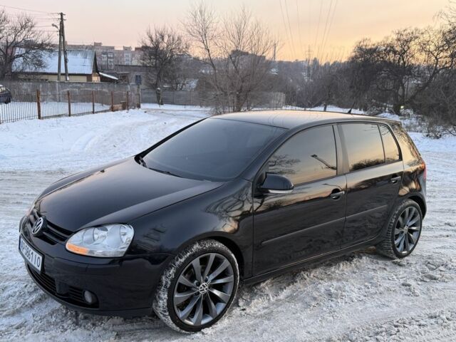 Черный Фольксваген Гольф, объемом двигателя 1.6 л и пробегом 345 тыс. км за 5800 $, фото 1 на Automoto.ua