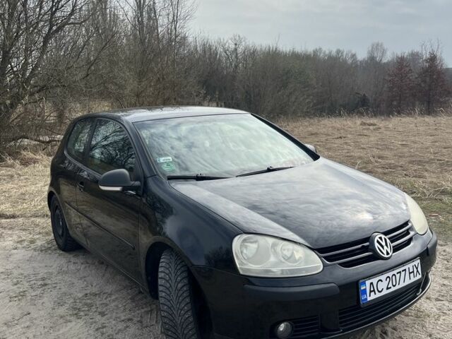 Черный Фольксваген Гольф, объемом двигателя 1.9 л и пробегом 316 тыс. км за 5500 $, фото 1 на Automoto.ua