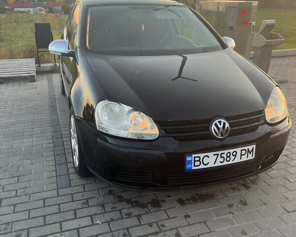 Черный Фольксваген Гольф, объемом двигателя 1.4 л и пробегом 260 тыс. км за 4600 $, фото 1 на Automoto.ua