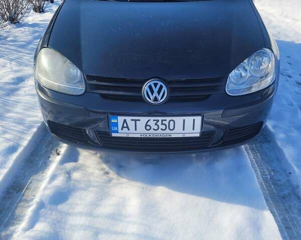 Черный Фольксваген Гольф, объемом двигателя 1.6 л и пробегом 298 тыс. км за 4200 $, фото 1 на Automoto.ua