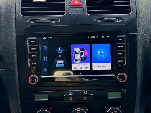 Черный Фольксваген Гольф, объемом двигателя 1.6 л и пробегом 244 тыс. км за 5700 $, фото 1 на Automoto.ua