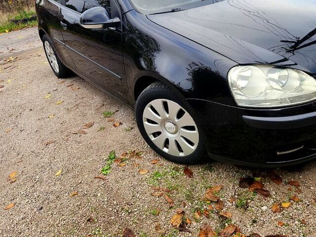 Чорний Фольксваген Гольф, об'ємом двигуна 1.4 л та пробігом 290 тис. км за 3999 $, фото 1 на Automoto.ua