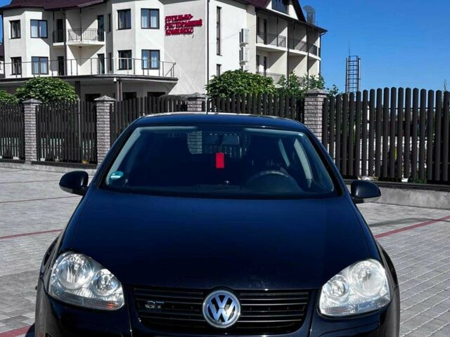 Черный Фольксваген Гольф, объемом двигателя 1.4 л и пробегом 210 тыс. км за 5800 $, фото 1 на Automoto.ua