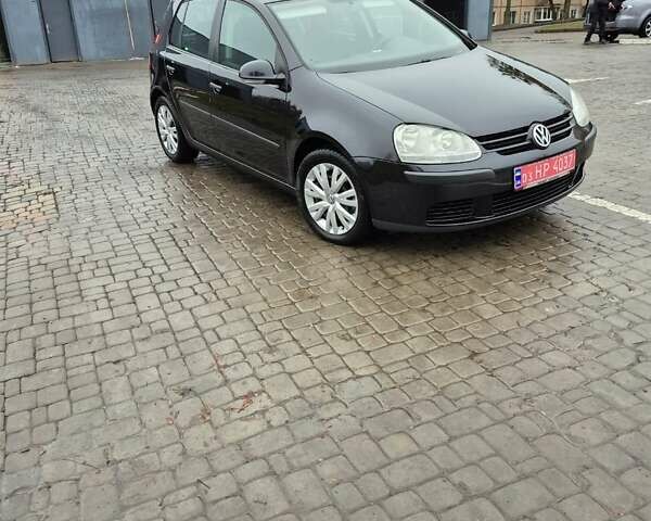Черный Фольксваген Гольф, объемом двигателя 1.4 л и пробегом 231 тыс. км за 5600 $, фото 1 на Automoto.ua