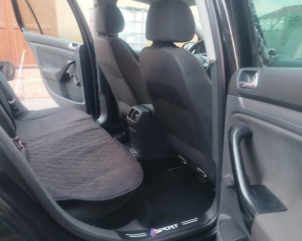 Черный Фольксваген Гольф, объемом двигателя 1.9 л и пробегом 193 тыс. км за 5000 $, фото 1 на Automoto.ua