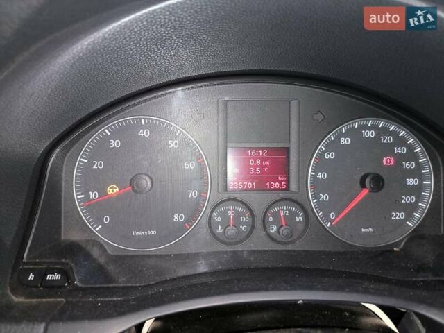 Черный Фольксваген Гольф, объемом двигателя 1.39 л и пробегом 235 тыс. км за 6700 $, фото 1 на Automoto.ua