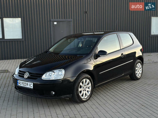 Черный Фольксваген Гольф, объемом двигателя 1.4 л и пробегом 278 тыс. км за 4500 $, фото 1 на Automoto.ua