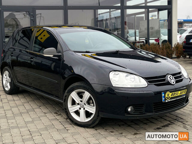 Черный Фольксваген Гольф, объемом двигателя 1.6 л и пробегом 240 тыс. км за 7900 $, фото 1 на Automoto.ua