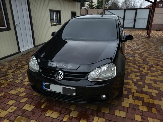 Черный Фольксваген Гольф, объемом двигателя 1 л и пробегом 201 тыс. км за 5999 $, фото 1 на Automoto.ua