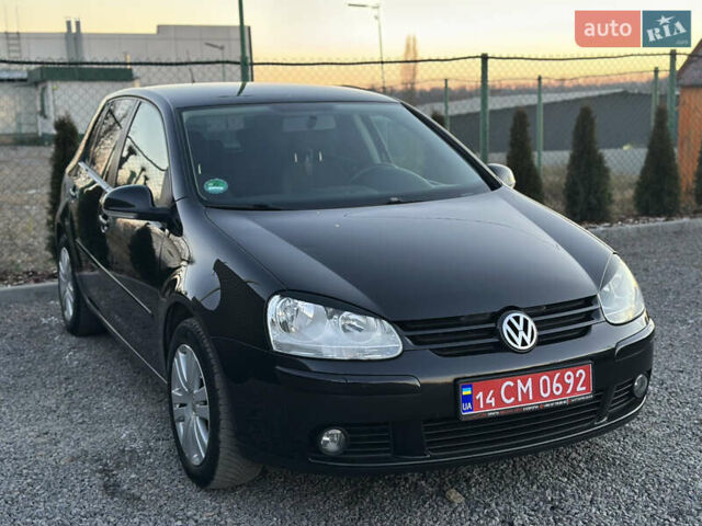 Черный Фольксваген Гольф, объемом двигателя 1.4 л и пробегом 271 тыс. км за 5700 $, фото 1 на Automoto.ua