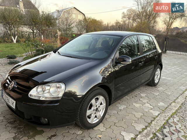 Черный Фольксваген Гольф, объемом двигателя 1.6 л и пробегом 240 тыс. км за 6150 $, фото 1 на Automoto.ua