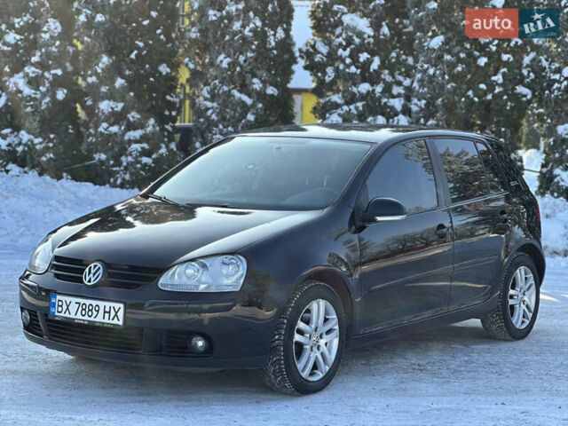 Черный Фольксваген Гольф, объемом двигателя 1.6 л и пробегом 145 тыс. км за 6750 $, фото 1 на Automoto.ua