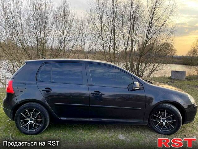 Черный Фольксваген Гольф, объемом двигателя 2 л и пробегом 233 тыс. км за 6200 $, фото 1 на Automoto.ua