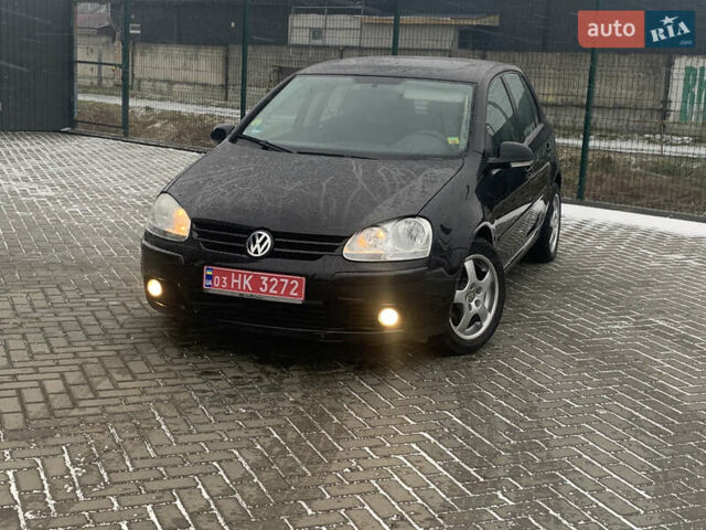 Черный Фольксваген Гольф, объемом двигателя 1.6 л и пробегом 211 тыс. км за 5900 $, фото 1 на Automoto.ua