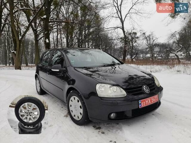 Черный Фольксваген Гольф, объемом двигателя 1.6 л и пробегом 260 тыс. км за 5400 $, фото 1 на Automoto.ua