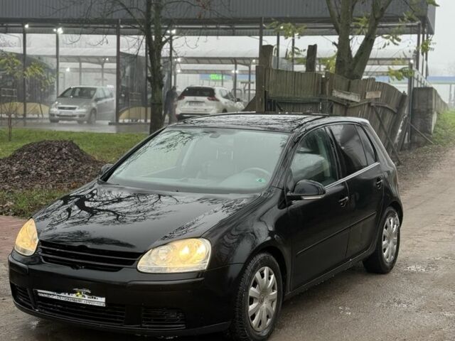 Черный Фольксваген Гольф, объемом двигателя 0 л и пробегом 300 тыс. км за 2800 $, фото 1 на Automoto.ua