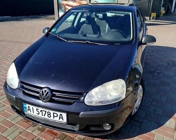 Черный Фольксваген Гольф, объемом двигателя 1.6 л и пробегом 220 тыс. км за 5600 $, фото 1 на Automoto.ua