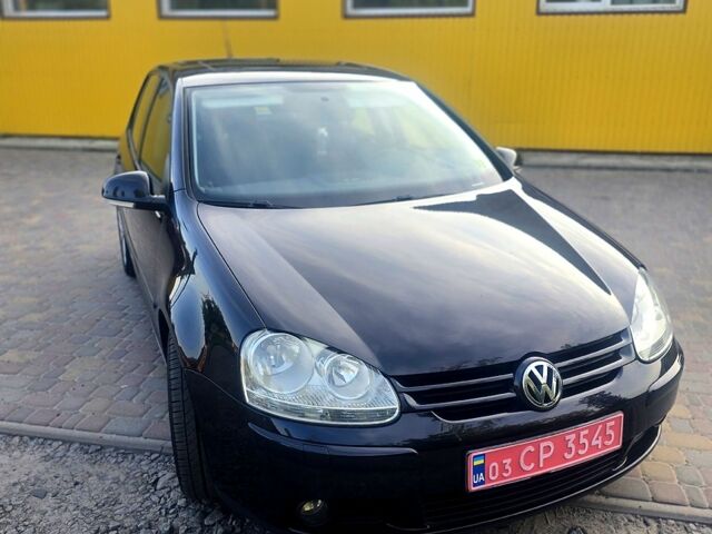 Черный Фольксваген Гольф, объемом двигателя 1.6 л и пробегом 208 тыс. км за 6250 $, фото 1 на Automoto.ua