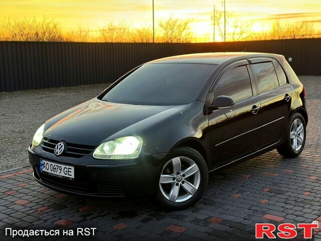 Черный Фольксваген Гольф, объемом двигателя 2 л и пробегом 29000 тыс. км за 6200 $, фото 1 на Automoto.ua