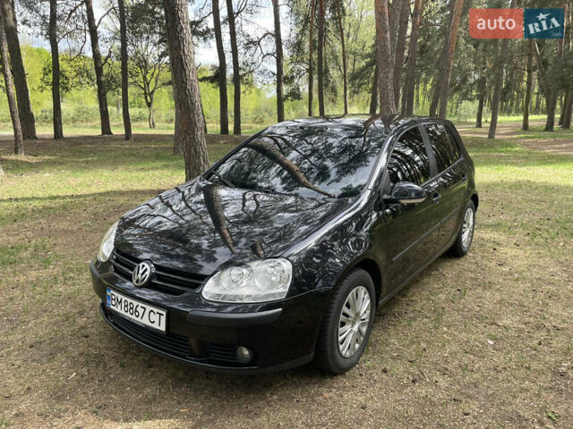 Черный Фольксваген Гольф, объемом двигателя 1.39 л и пробегом 226 тыс. км за 5500 $, фото 1 на Automoto.ua