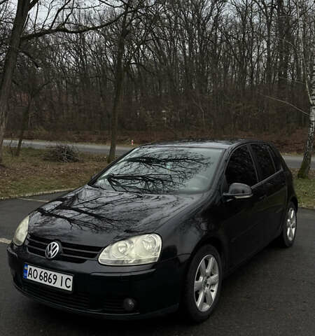 Черный Фольксваген Гольф, объемом двигателя 1.6 л и пробегом 200 тыс. км за 6900 $, фото 1 на Automoto.ua
