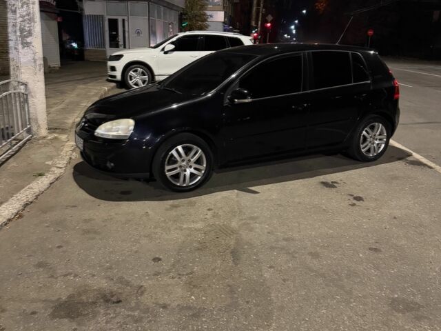 Черный Фольксваген Гольф, объемом двигателя 1.6 л и пробегом 259 тыс. км за 6500 $, фото 1 на Automoto.ua