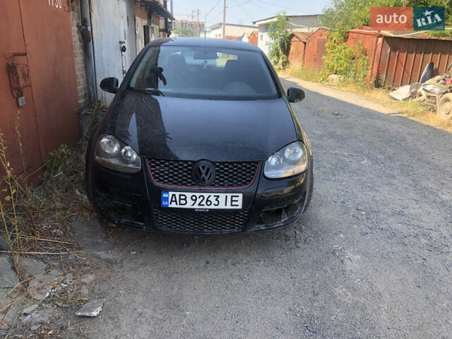 Черный Фольксваген Гольф, объемом двигателя 1.6 л и пробегом 230 тыс. км за 3500 $, фото 1 на Automoto.ua