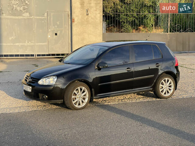 Черный Фольксваген Гольф, объемом двигателя 1.6 л и пробегом 138 тыс. км за 6500 $, фото 1 на Automoto.ua