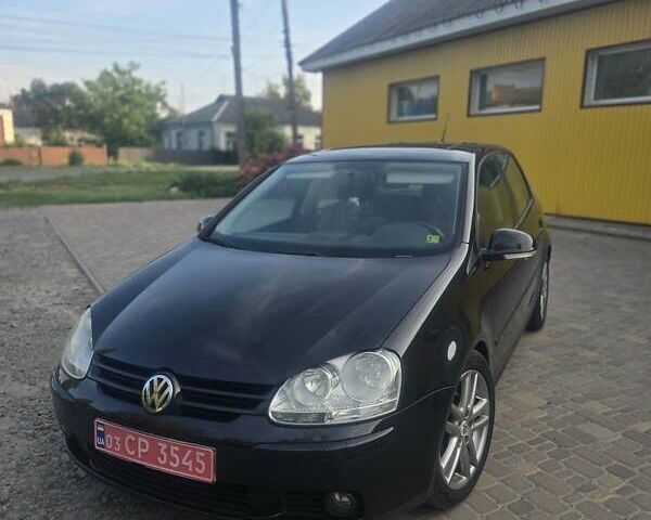 Черный Фольксваген Гольф, объемом двигателя 1.6 л и пробегом 205 тыс. км за 6250 $, фото 1 на Automoto.ua