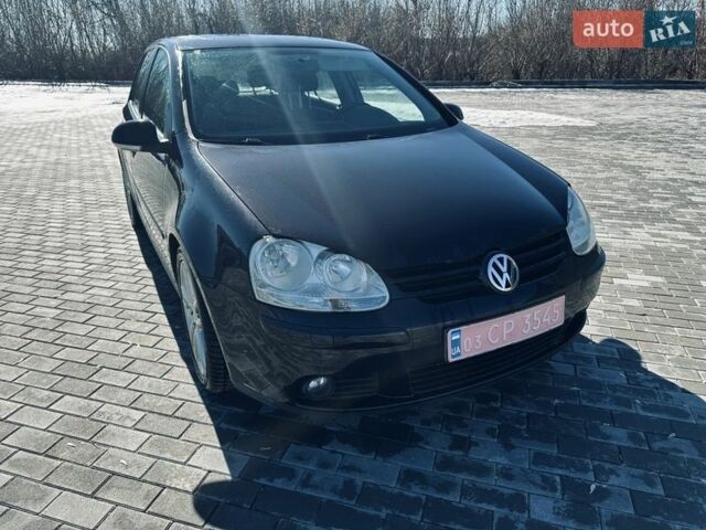 Черный Фольксваген Гольф, объемом двигателя 1.6 л и пробегом 210 тыс. км за 6350 $, фото 1 на Automoto.ua