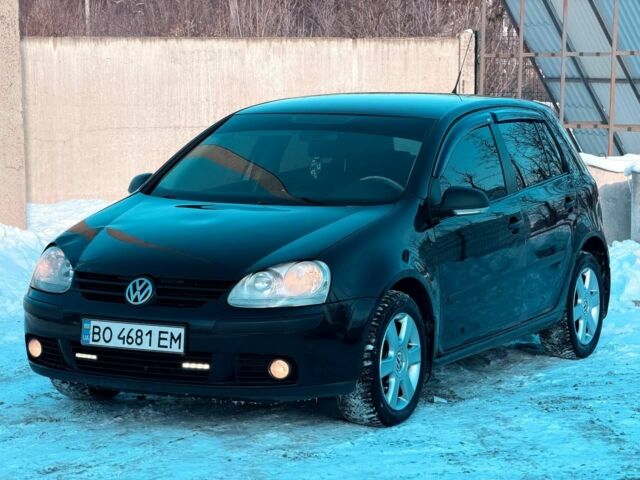 Черный Фольксваген Гольф, объемом двигателя 1.6 л и пробегом 350 тыс. км за 4850 $, фото 1 на Automoto.ua
