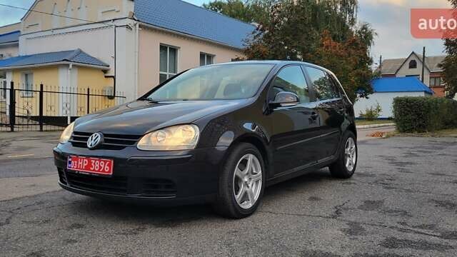 Черный Фольксваген Гольф, объемом двигателя 1.6 л и пробегом 221 тыс. км за 5750 $, фото 1 на Automoto.ua
