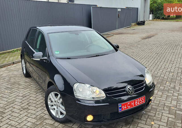 Черный Фольксваген Гольф, объемом двигателя 1.6 л и пробегом 237 тыс. км за 6500 $, фото 1 на Automoto.ua