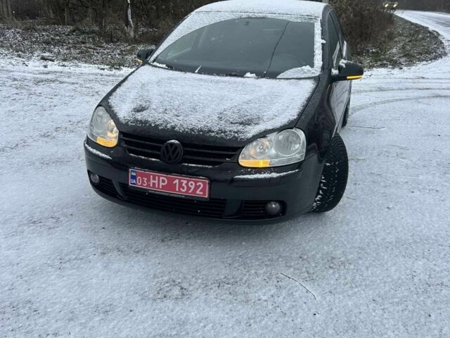 Черный Фольксваген Гольф, объемом двигателя 0 л и пробегом 262 тыс. км за 6400 $, фото 1 на Automoto.ua