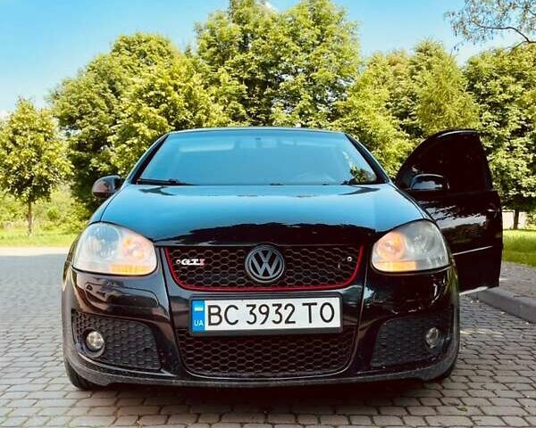 Черный Фольксваген Гольф, объемом двигателя 1.6 л и пробегом 227 тыс. км за 5999 $, фото 1 на Automoto.ua