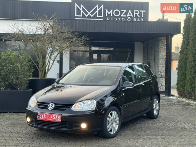 Черный Фольксваген Гольф, объемом двигателя 0 л и пробегом 269 тыс. км за 5500 $, фото 1 на Automoto.ua