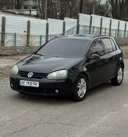 Черный Фольксваген Гольф, объемом двигателя 2 л и пробегом 325 тыс. км за 3999 $, фото 1 на Automoto.ua