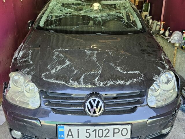 Черный Фольксваген Гольф, объемом двигателя 1.4 л и пробегом 230 тыс. км за 2250 $, фото 1 на Automoto.ua