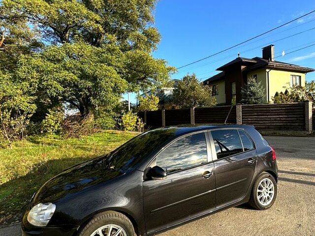 Чорний Фольксваген Гольф, об'ємом двигуна 1.4 л та пробігом 295 тис. км за 5800 $, фото 1 на Automoto.ua