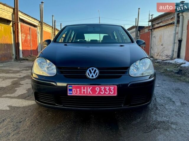 Черный Фольксваген Гольф, объемом двигателя 1.6 л и пробегом 235 тыс. км за 5649 $, фото 1 на Automoto.ua