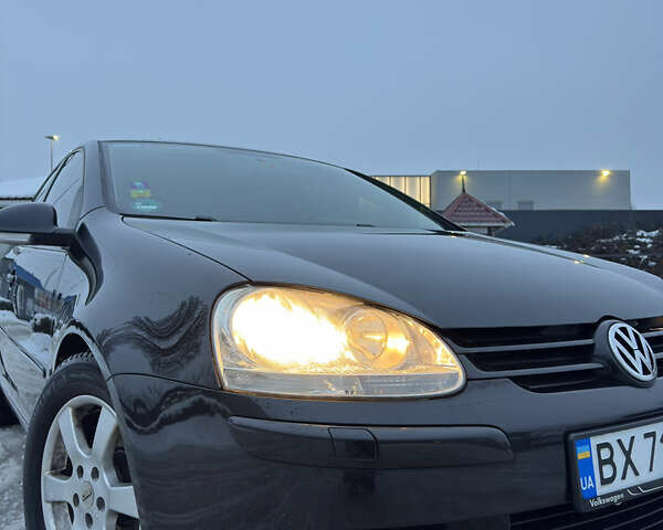Чорний Фольксваген Гольф, об'ємом двигуна 1.6 л та пробігом 195 тис. км за 6500 $, фото 1 на Automoto.ua