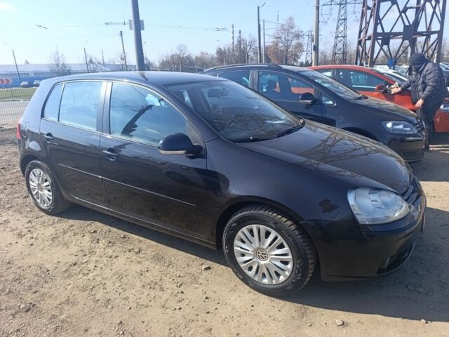Черный Фольксваген Гольф, объемом двигателя 1 л и пробегом 190 тыс. км за 5350 $, фото 1 на Automoto.ua
