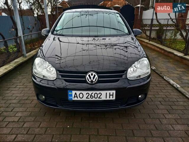 Черный Фольксваген Гольф, объемом двигателя 1.4 л и пробегом 207 тыс. км за 5700 $, фото 1 на Automoto.ua